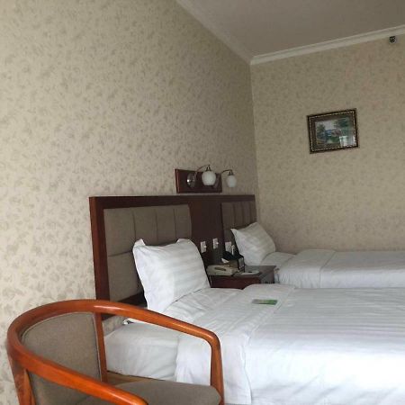 Jingbin Hotel Пекин Экстерьер фото