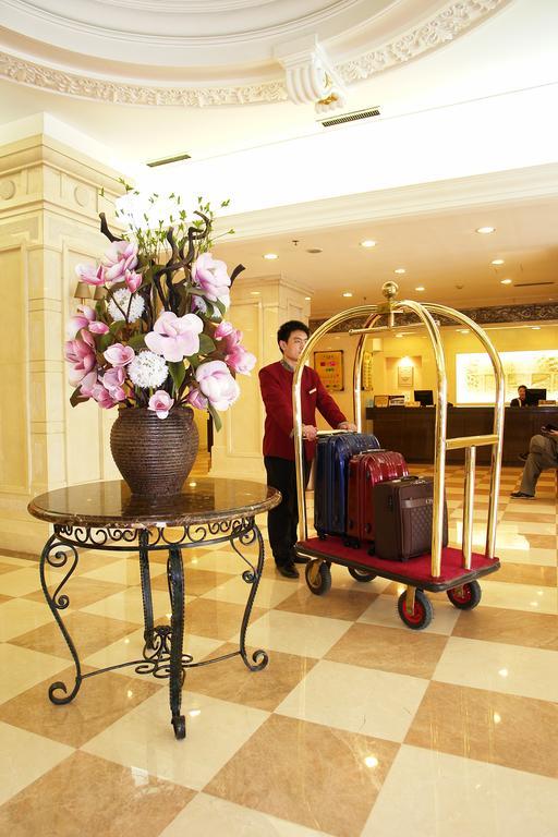 Jingbin Hotel Пекин Экстерьер фото