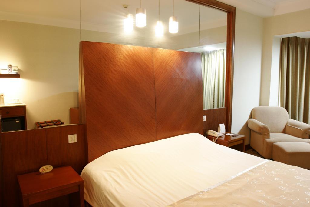 Jingbin Hotel Пекин Экстерьер фото