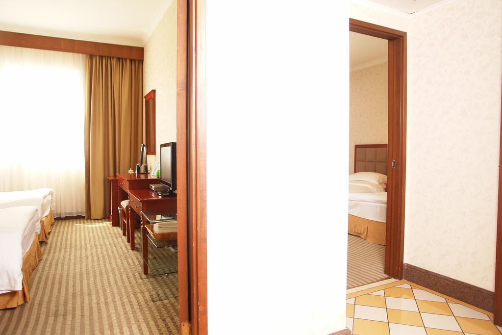 Jingbin Hotel Пекин Экстерьер фото