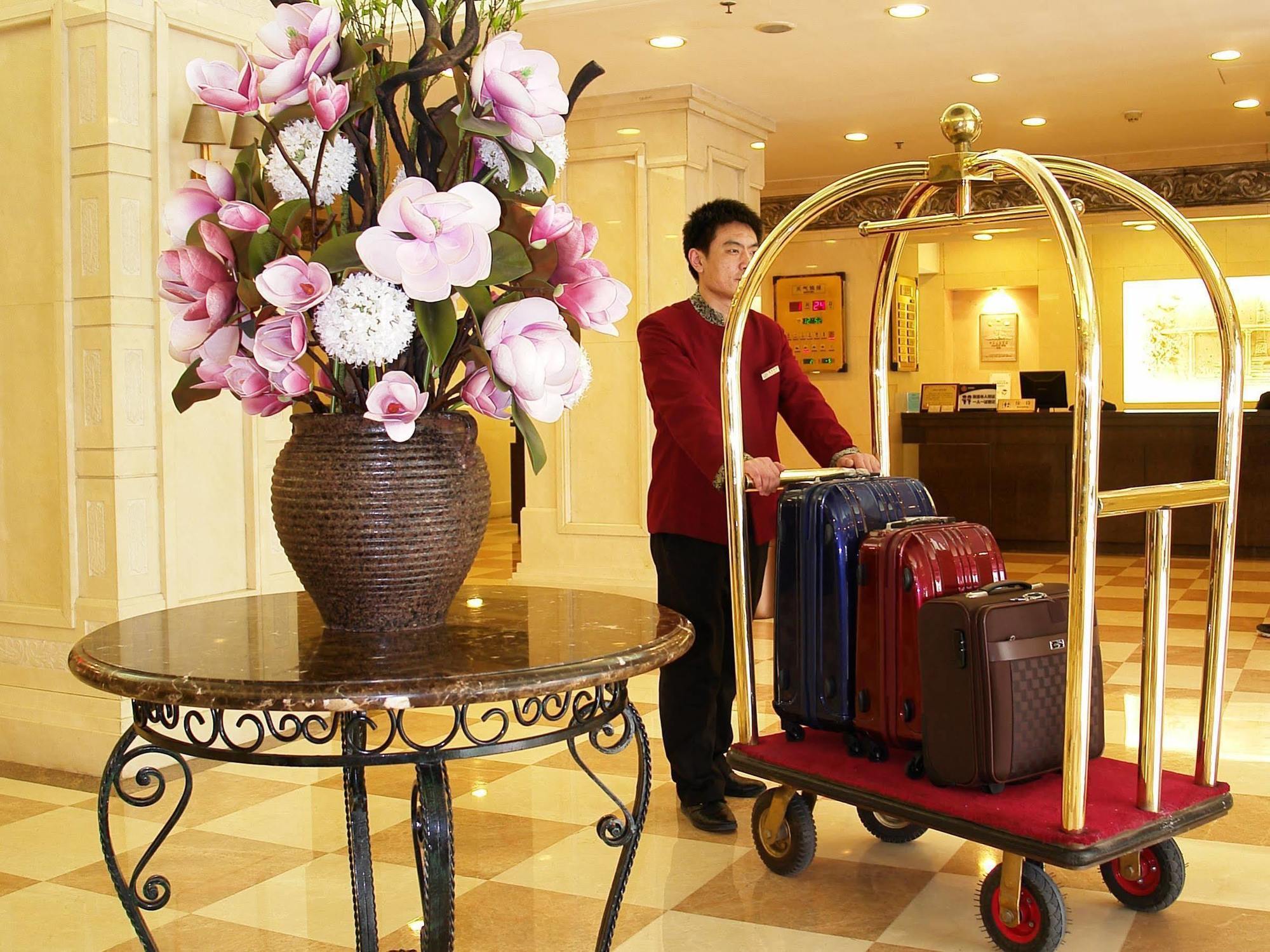 Jingbin Hotel Пекин Экстерьер фото